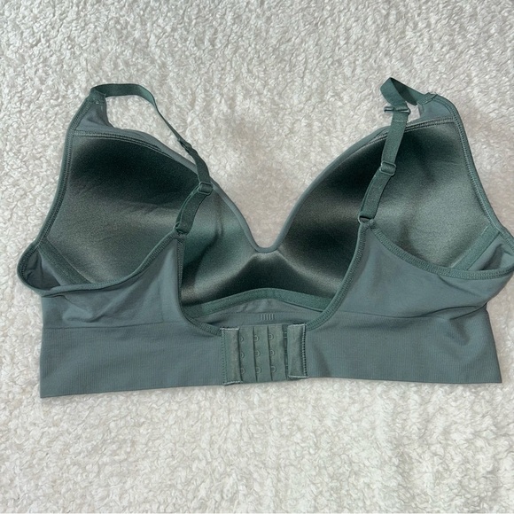 Maidenform Women’s Barely There Full Coverage Wireless Bra 2XL Green - Picture 2 of 3